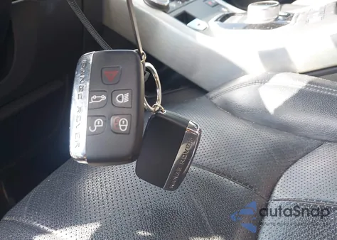 2016 Land Rover Range Rover Evoque Se/Se Premium z USA, uszkodzony, nr VIN SALVP2BGXGH079527